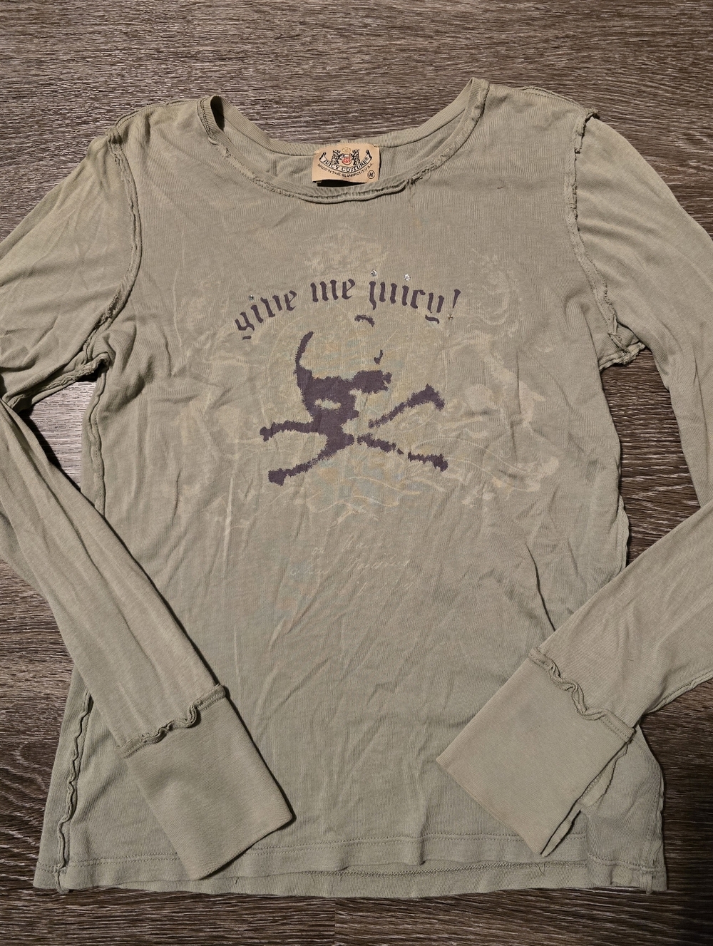 Juicy Couture Y2K Vintage Graphic Shirt Skull Size M Distressed Rhinestones